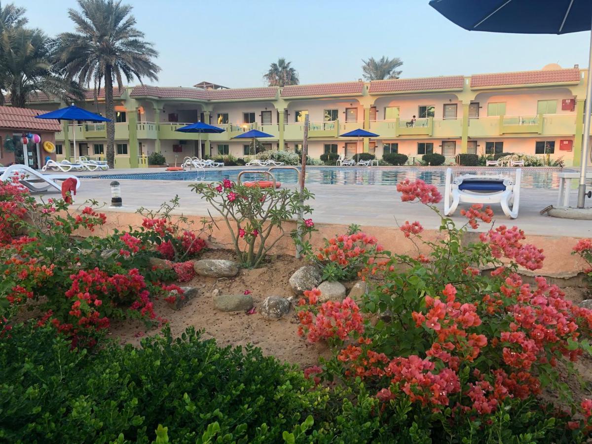 Flamingo Beach Hotel Umm al-Kuvajn Exteriér fotografie
